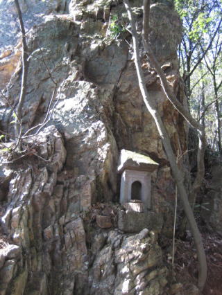 ���ɐ��K�̂�����